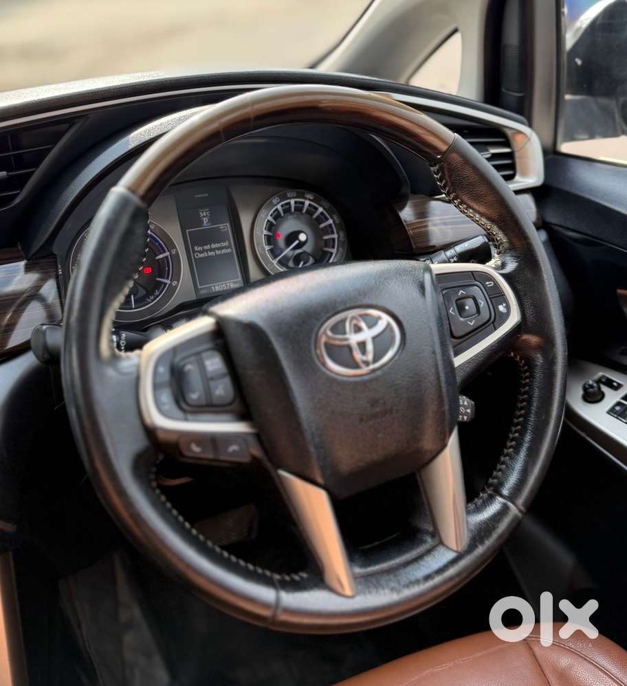 Toyota Innova Crysta 2.8z Automatic, 2018, Diesel