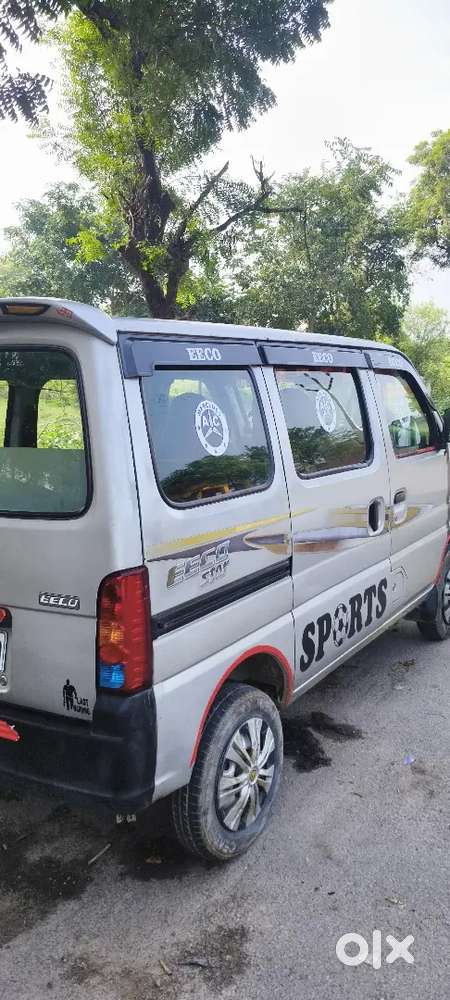 Maruti Suzuki Eeco Smiles 2017