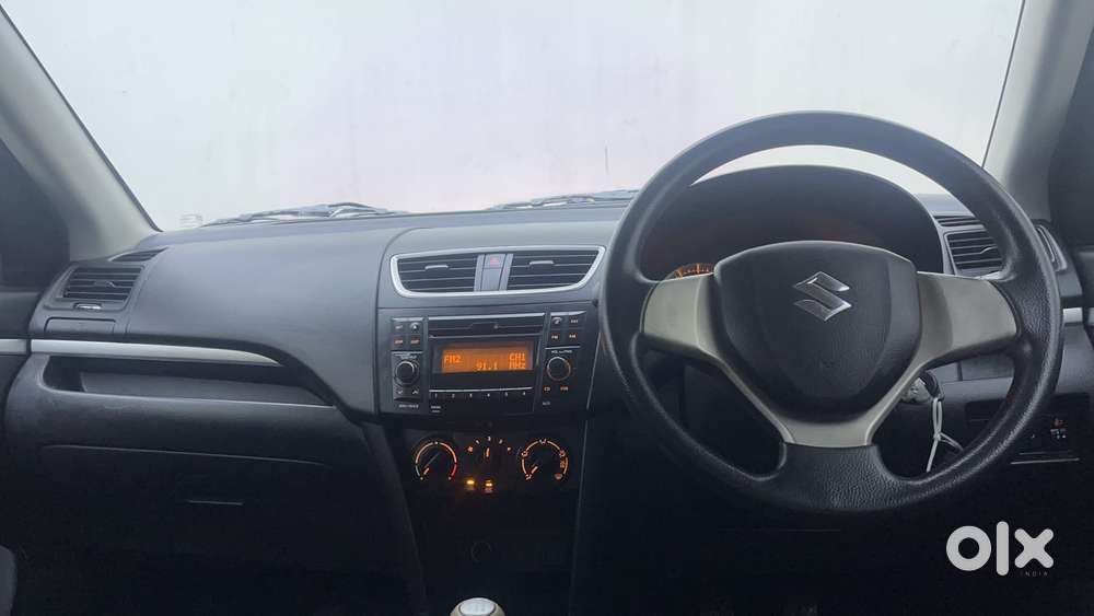 Maruti Suzuki Swift 2018 Vxi, 2015, Petrol