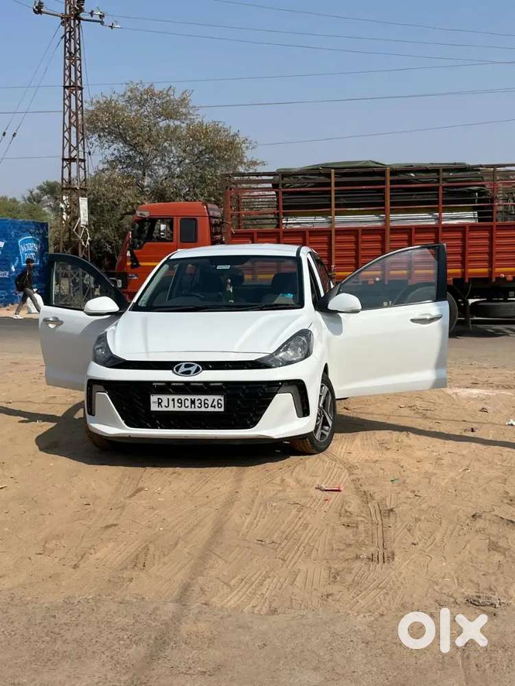 Hundai Aura Sx Top Modal Good Condition