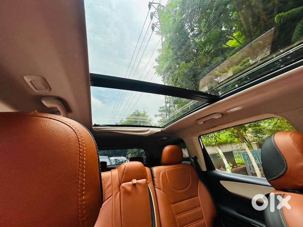 Mahindra Xuv700 Diesel Mt 2024