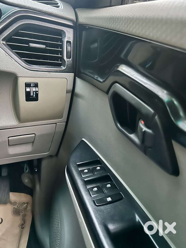 Mahindra Kuv 100 Mahindra-kuv-100-g80-k4-plus, 2016, Diesel