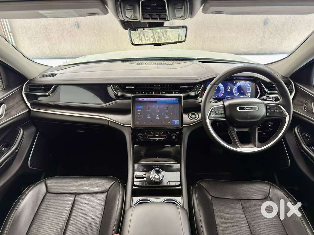 Jeep Grand Cherokee Limited (o) 4x4 At, 2025, Petrol