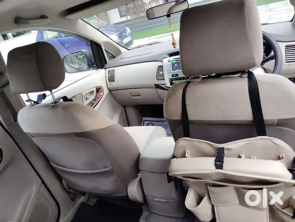 Toyota Innova 2012 Diesel Car