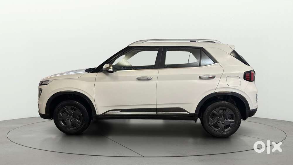 Hyundai Venue 1.2 S (o), 2023, Petrol