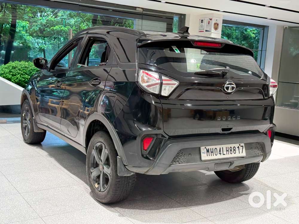 Tata Nexon 1.2 Revotron Xza Plus Luxs Red Dark Edition Amt, 2023, Pe..