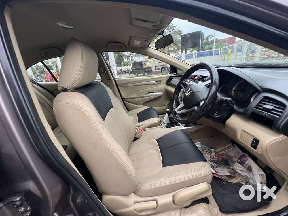Honda City 2011-2013 V At Exclusive, 2011, Petrol