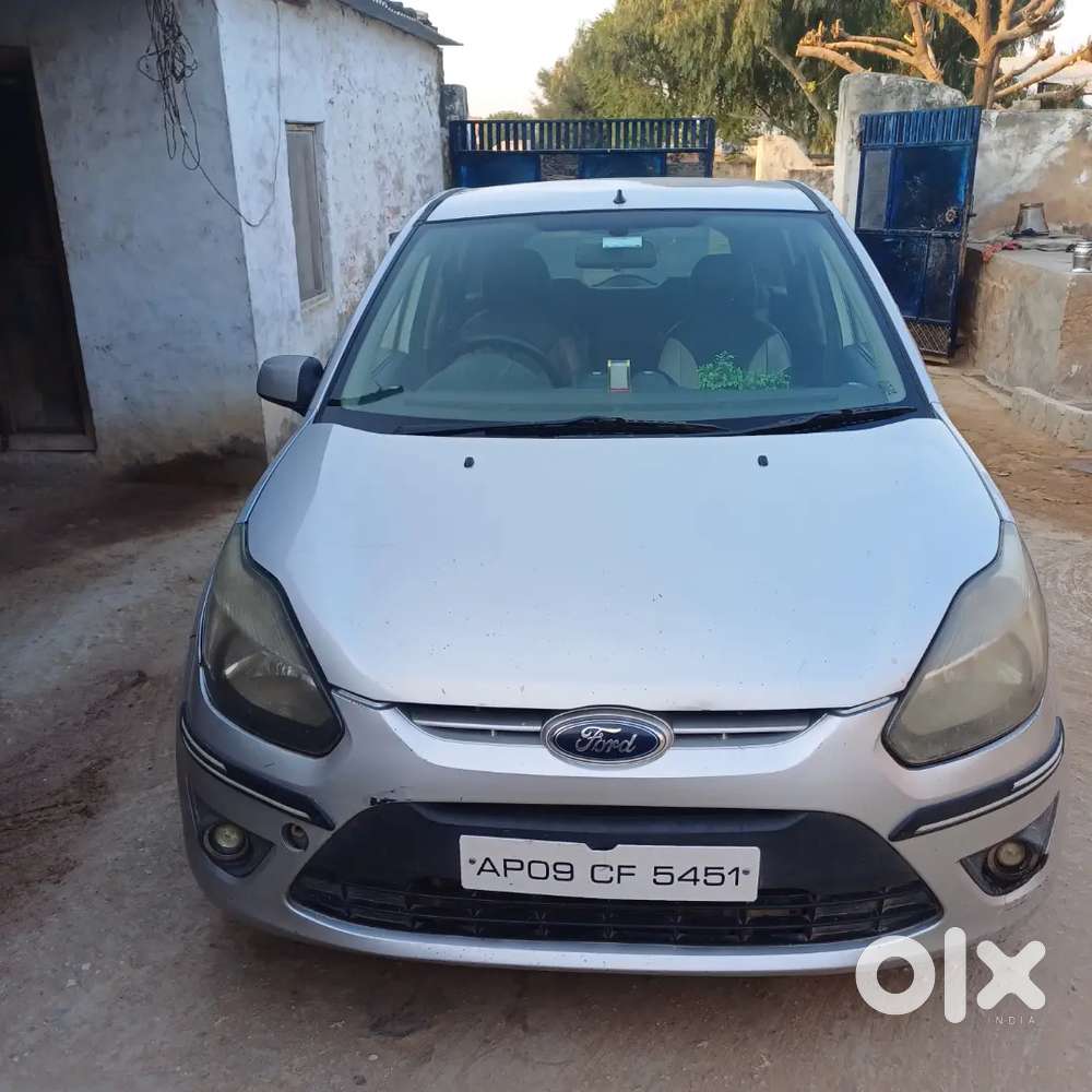 Silver Colur ,few Damage In Back Side