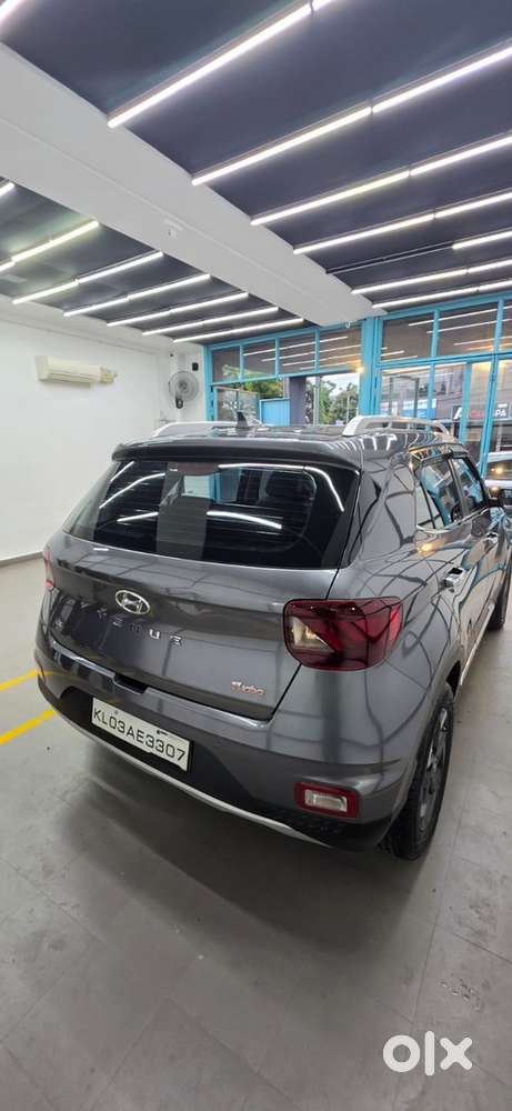 Hyundai Venue Petrol 2019