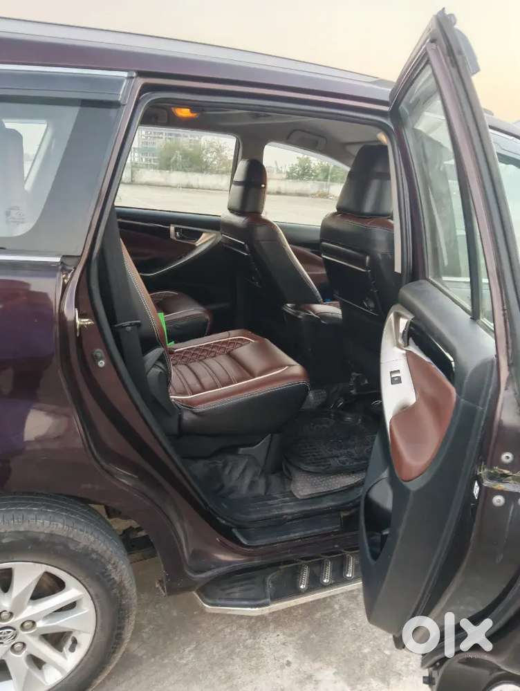 Toyota Innova Crysta 2018 Car