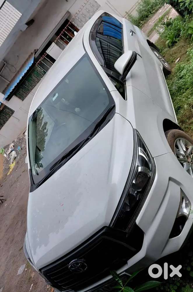 Toyota Innova Crysta 2024 Diesel 70000 Km Driven