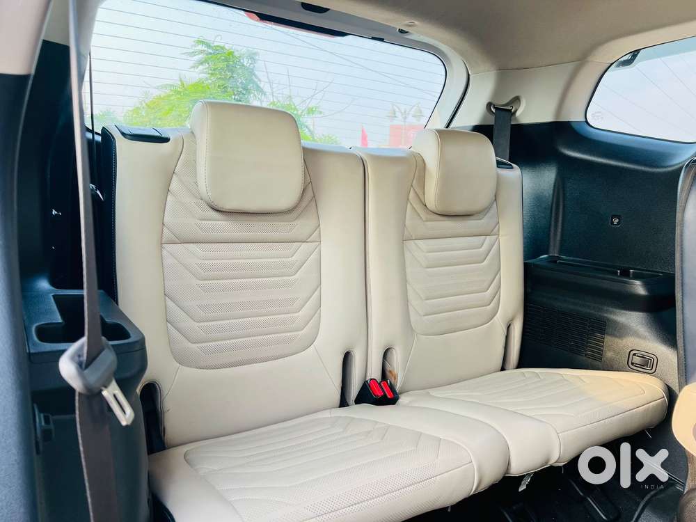 Kia Carens Luxury (o)1.5 Diesel At 7 Str, 2023, Diesel