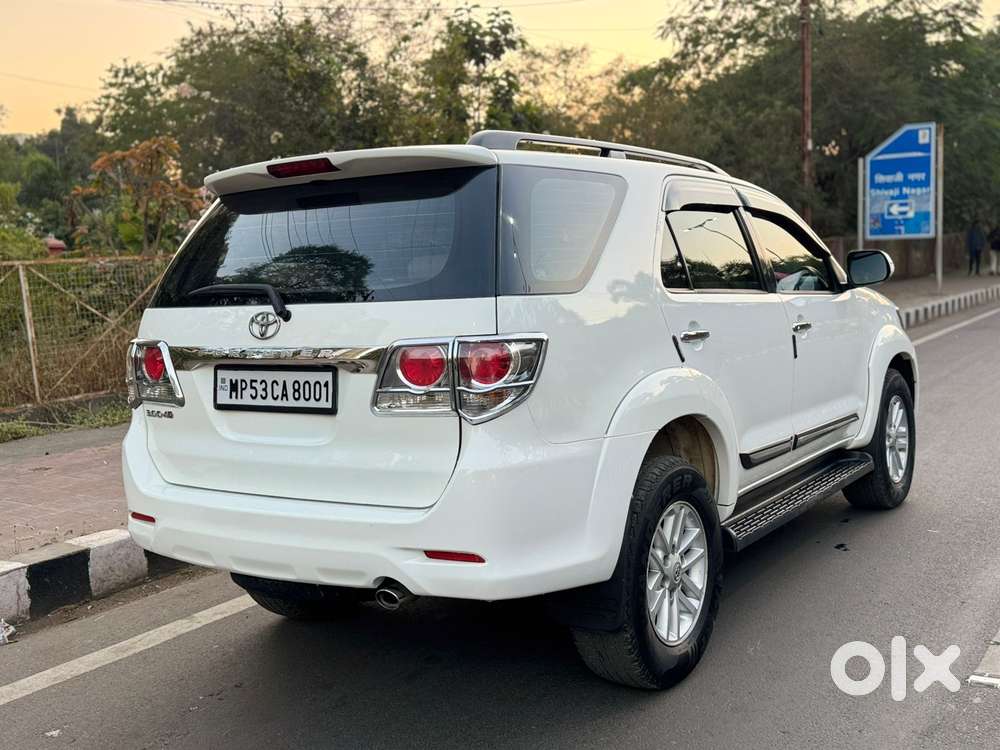 Toyota Fortuner 2011-2016 4x2 Manual, 2013, Diesel