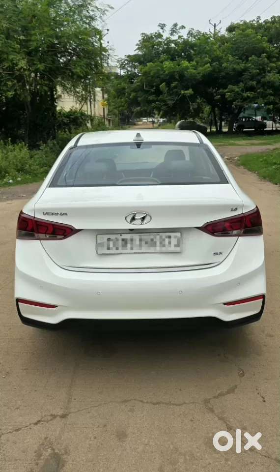 Hyundai Verna 1.6 Sx (o) Vtvt, 2019, Petrol