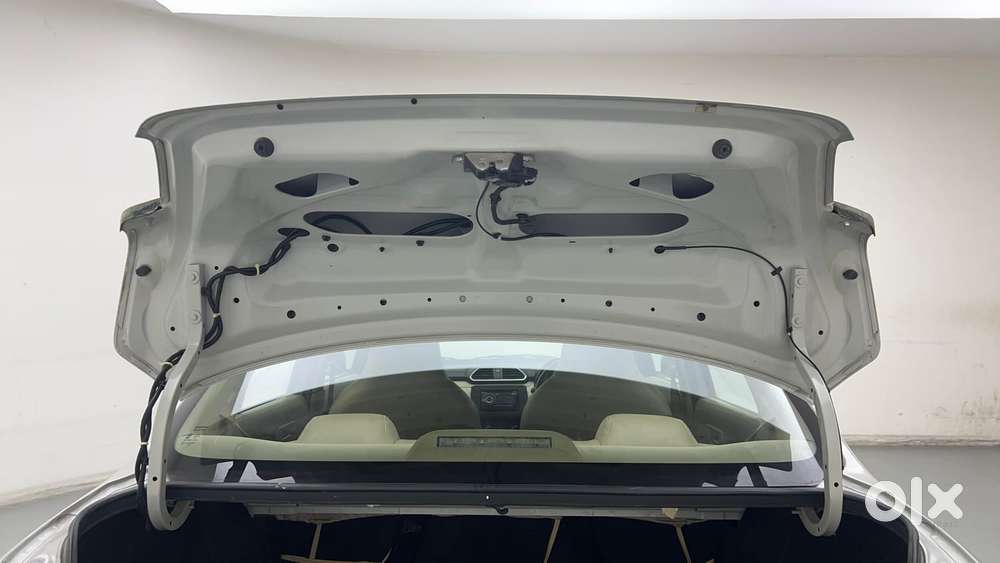 Maruti Suzuki Dzire 1.2 Lxi, 2018, Petrol