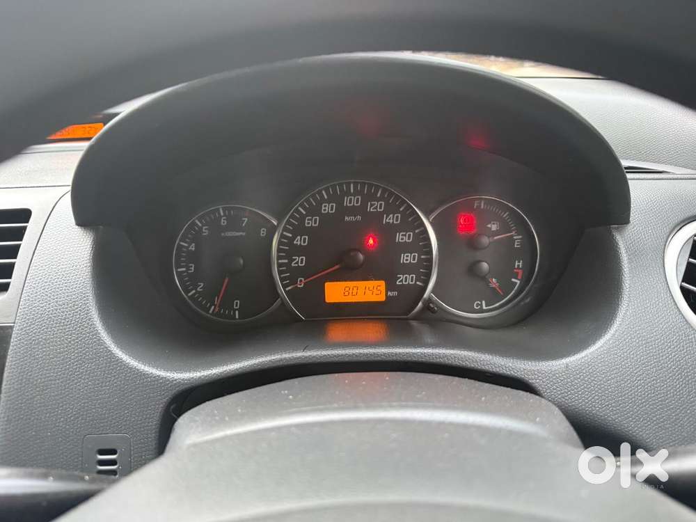 Maruti Suzuki Swift Dzire Vxi, 2011, Petrol