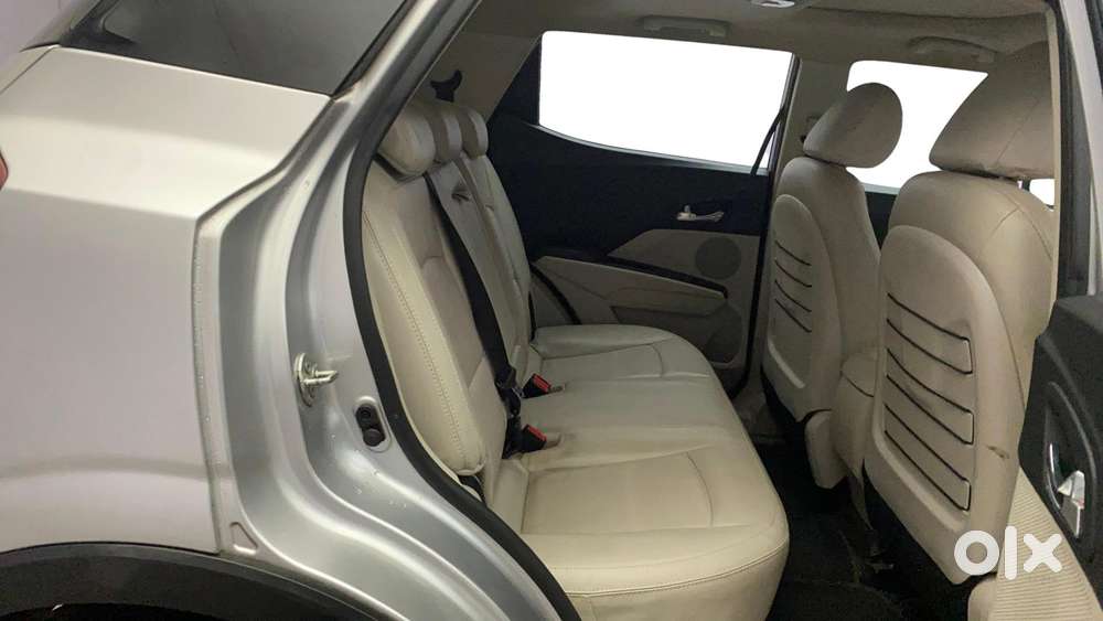 Mahindra Xuv300 W8 Option, 2020, Petrol