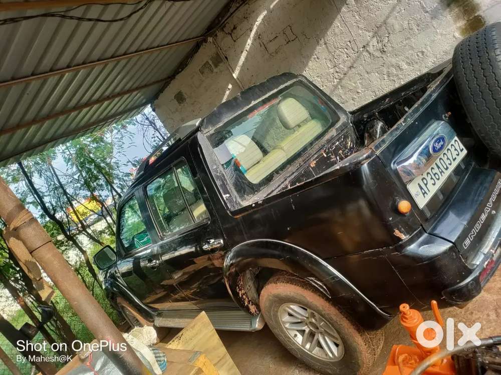 Ford Endeavour 2.5 2012