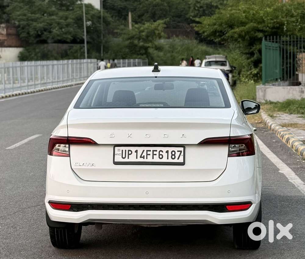 Skoda Slavia 1.0 Ambition Tsi At, 2022, Petrol