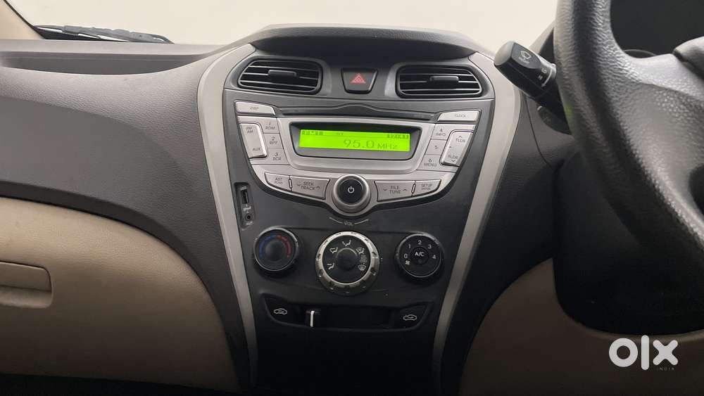 Hyundai Eon Magna +, 2015, Petrol
