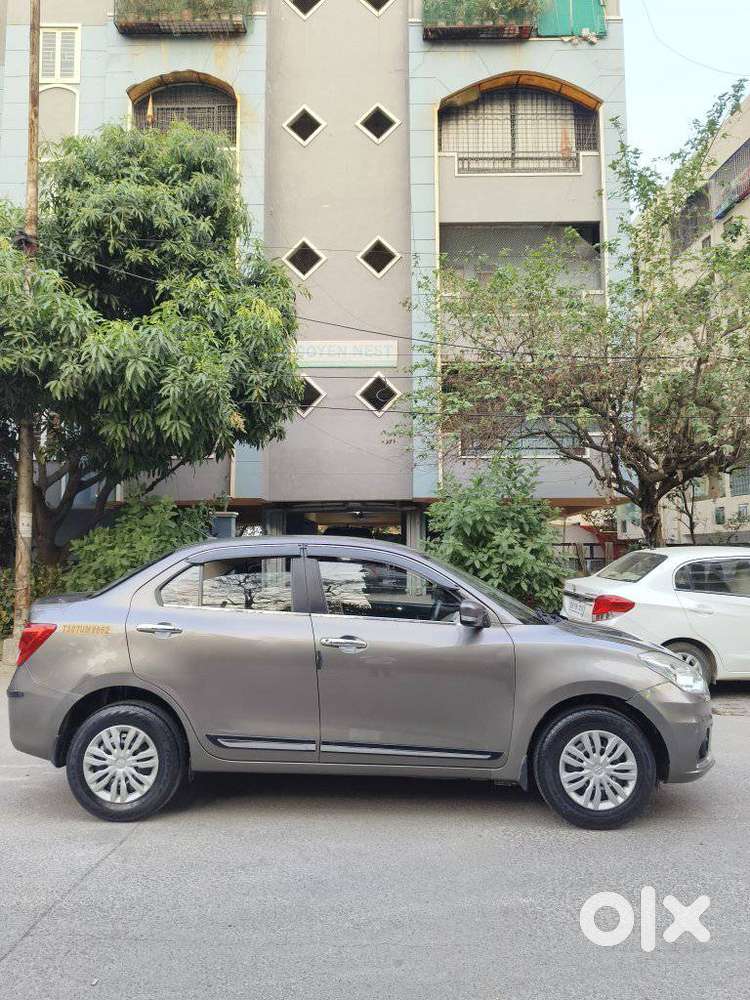 Maruti Suzuki Swift Dzire Vxi Optional, 2023, Petrol