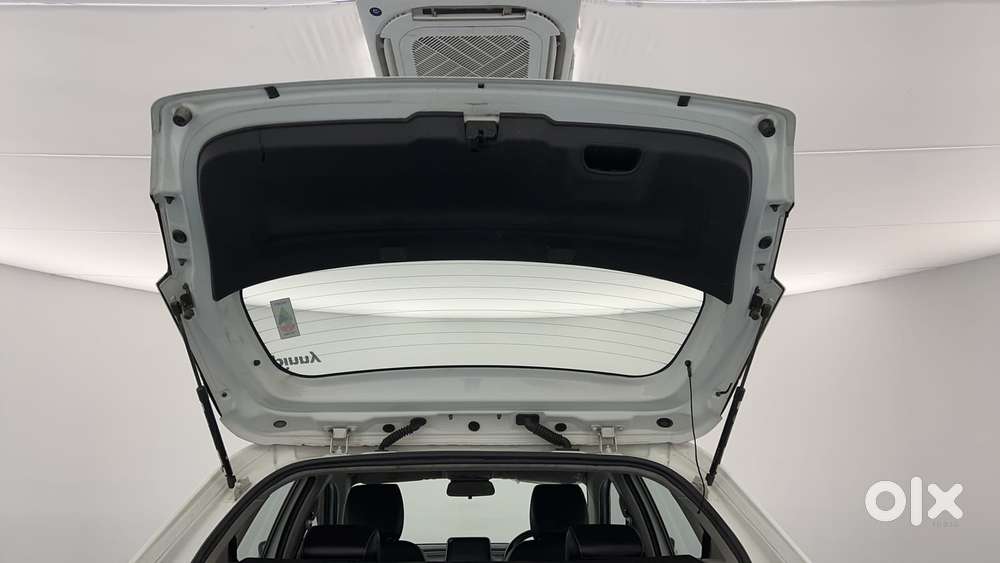 Tata Altroz 1.2 Xza Plus, 2023, Petrol