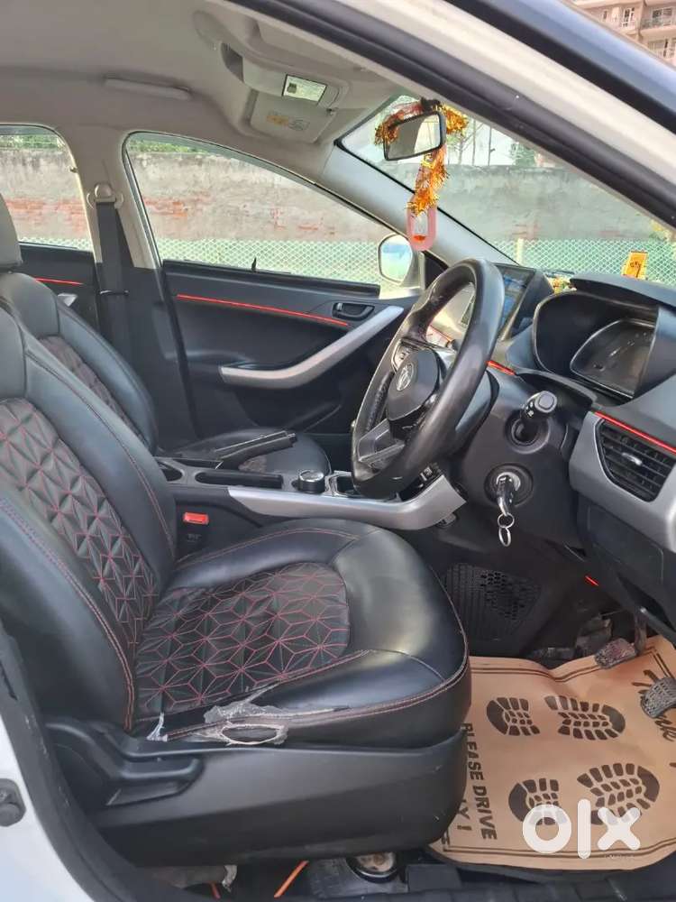 Tata Nexon 2023 Petrol 32500 Km Driven