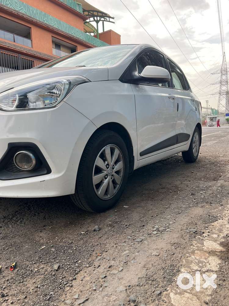 Hyundai Xcent Petrol Manual 2014