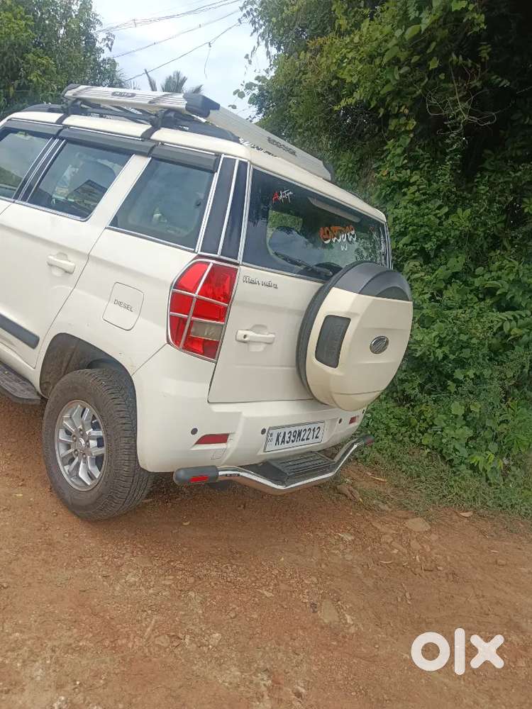 Mahindra Tuv 300 2017