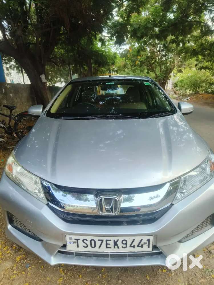 Honda City 2015 I-vtec Petrol  Well Maintained  Showroom Serviced