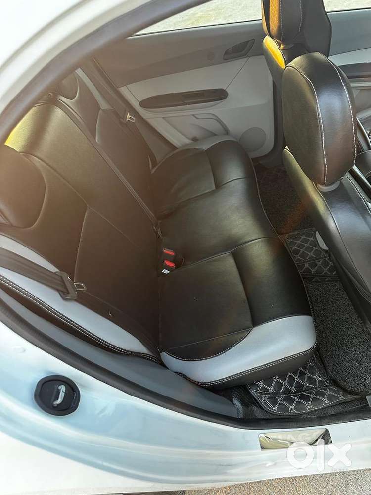 Full Serviced In Showroom