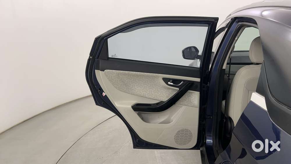 Tata Nexon 1.2 Revotron Xza Plus Premium, 2023, Petrol