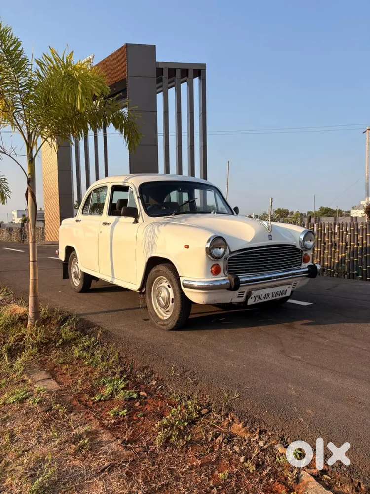 Ambassador Classic 1500 2001