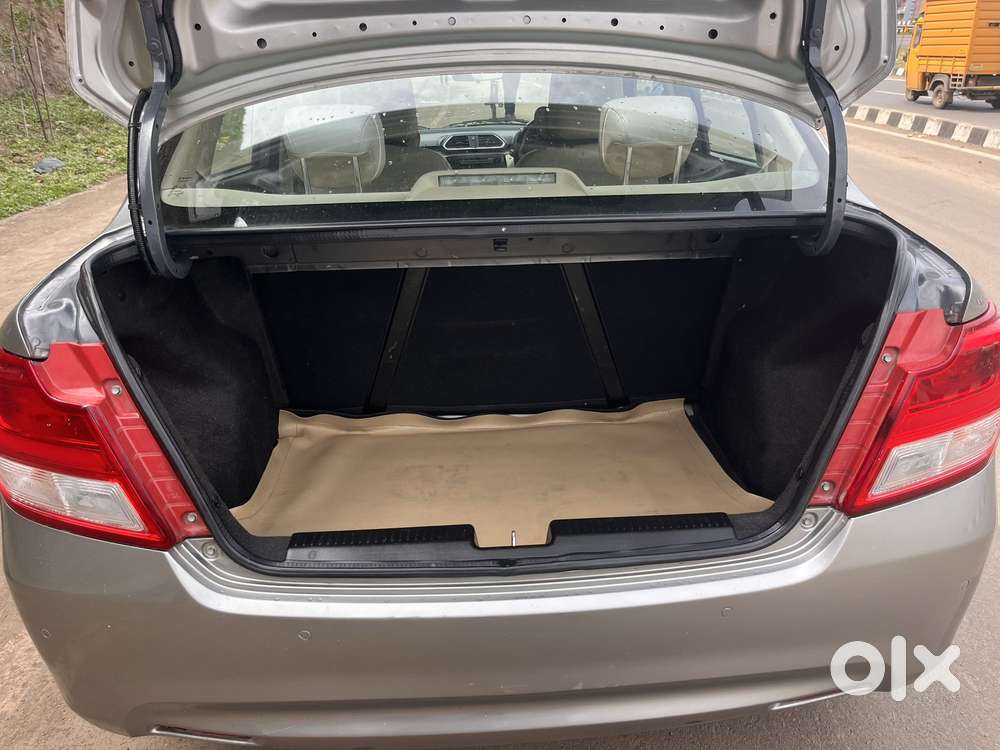 Maruti Suzuki Dzire 1.2 Vxi, 2021, Petrol