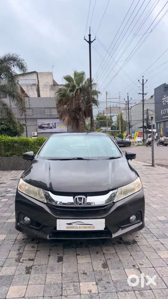 Honda City 1.5 V 4th Gen I-vtec Mt, 2015, Petrol