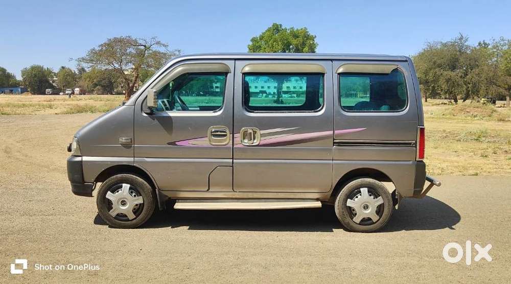Maruti Suzuki Eeco 7 Seater Standard, 2017, Cng & Hybrids