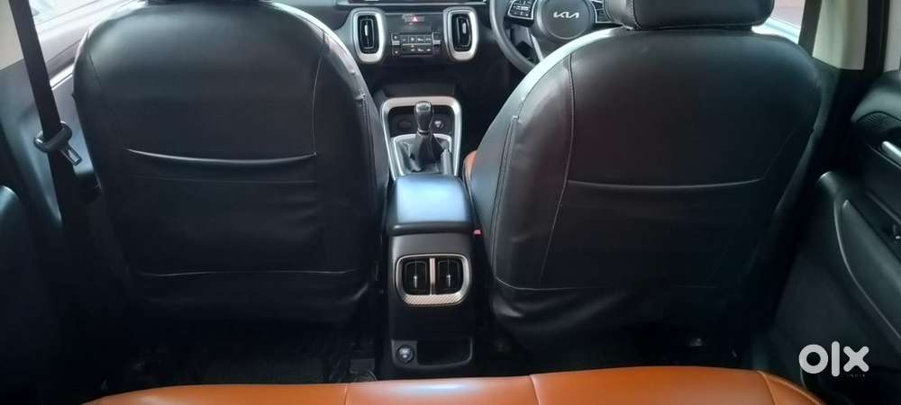 Kia Sonet Petrol 2021