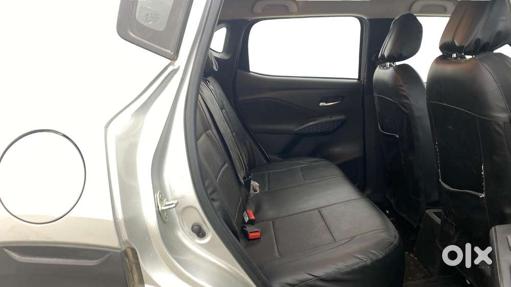 Nissan Magnite Kuro Edition 1.0 Petrol Mt, 2025, Petrol
