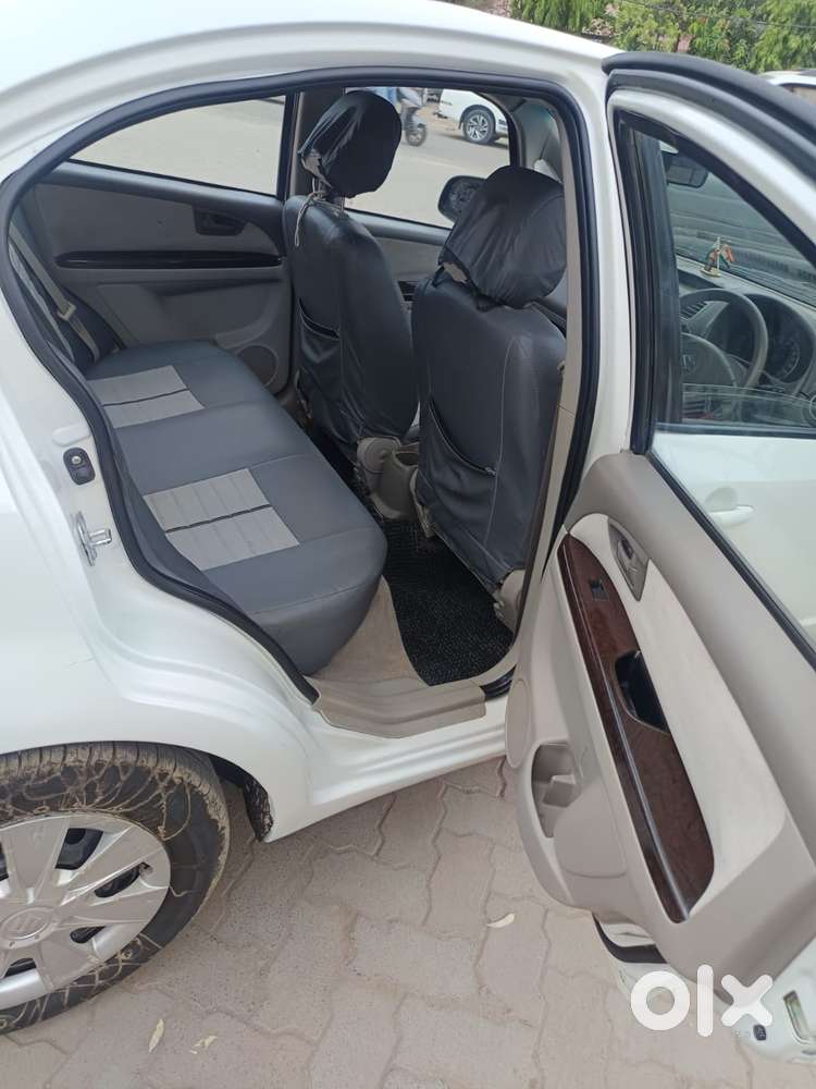 Maruti Suzuki Sx4, 2011, Petrol