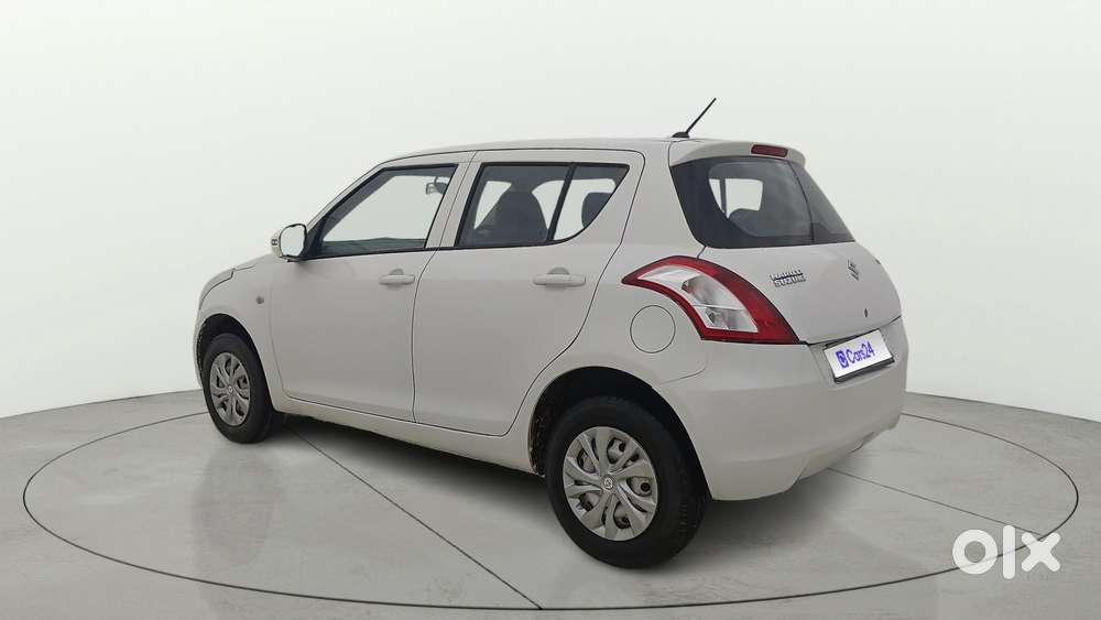 Maruti Suzuki Swift 1.2 Lxi (o), 2015, Petrol