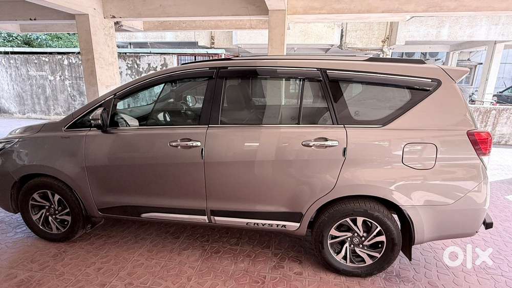 Toyota Innova Crysta - 8 Seater, 2.4 Diesel 2021