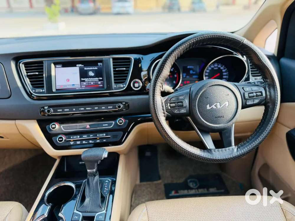 Kia Carnival Limousine 2022 Diesel Just 32000 Km Driven