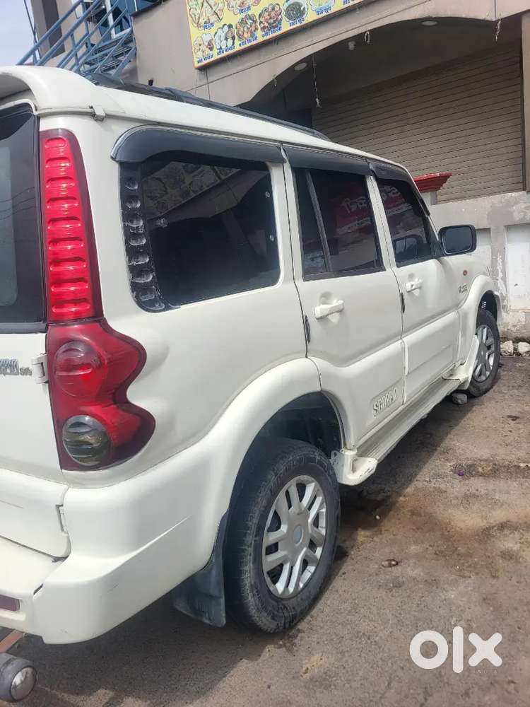 Mahindra Scorpio 2013 Diesel 2nd Owner