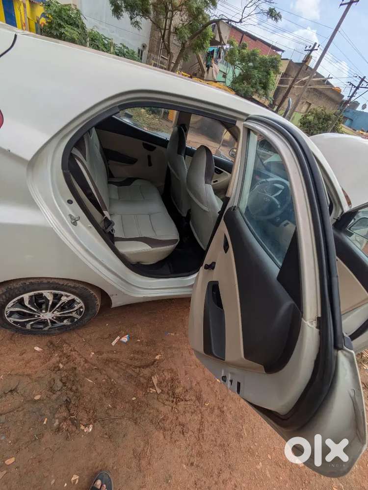 Hyundai Eon Magna + 2012