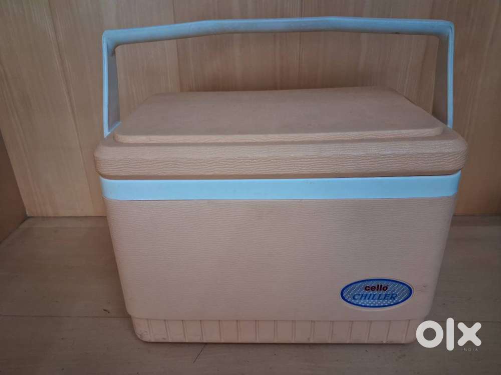 CELLO ICE BOX