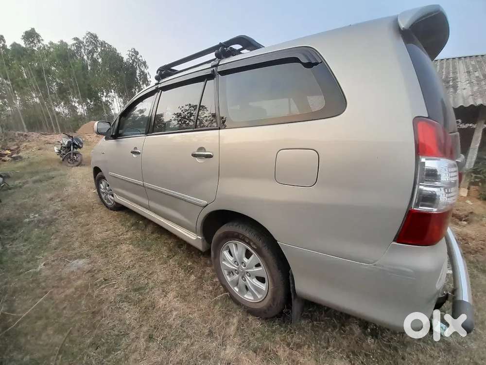 Toyota Innova 2011 Diesel 206000 Km Driven