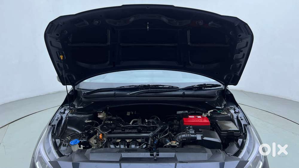 Hyundai New I20 1.2 Asta (o) Ivt, 2024, Petrol