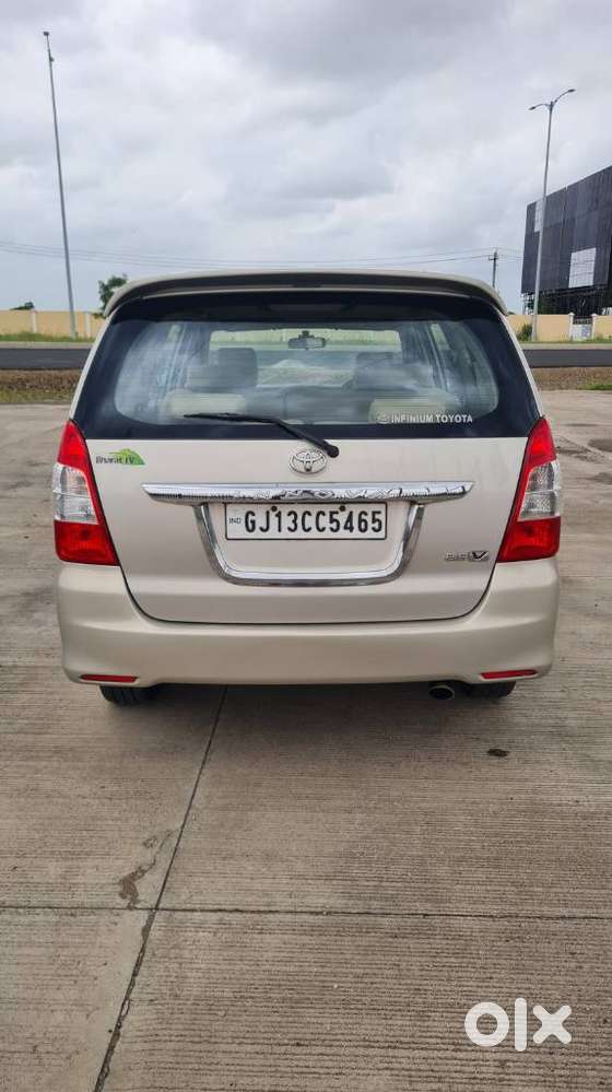 Toyota Innova 2.0 V, 2013, Diesel