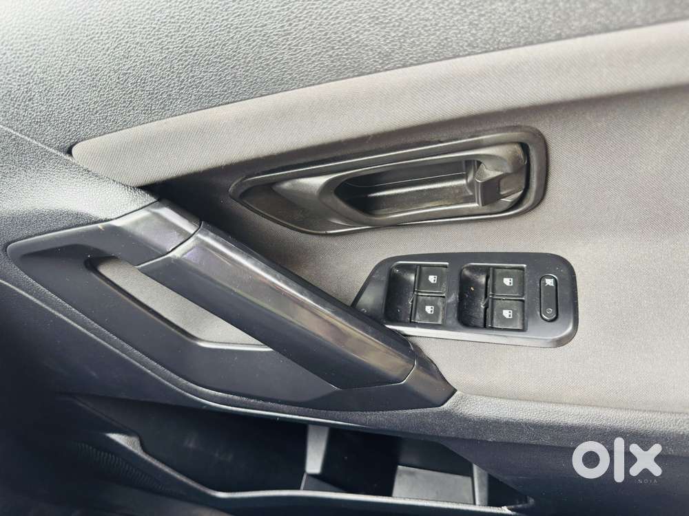 Tata Harrier Xe, 2022, Diesel