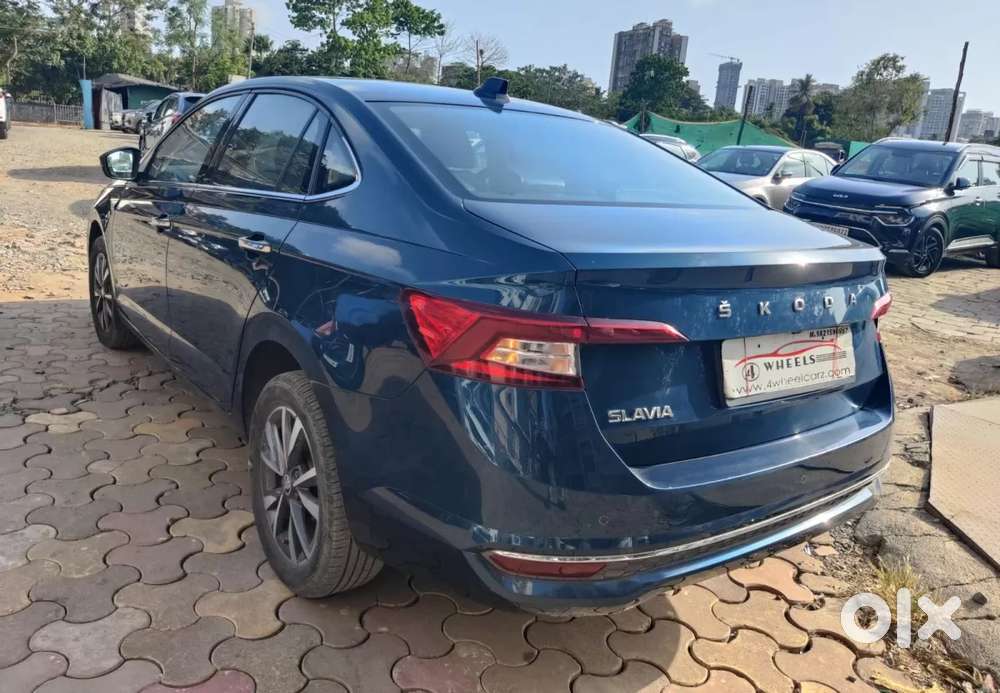 Skoda Slavia Style 1.0l Tsi At, 2023, Petrol